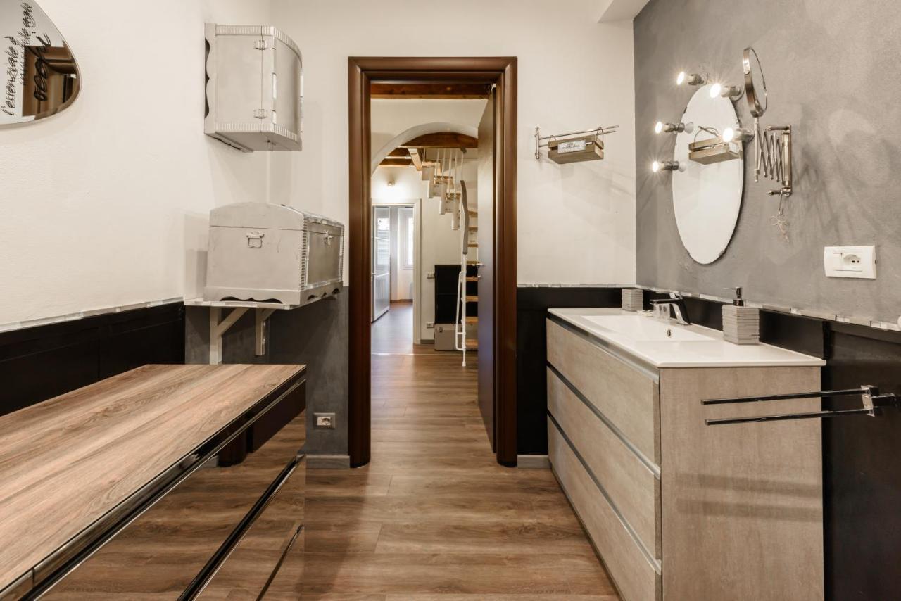 Ferienwohnung Uffizi - Signoria Wi-Fi - Netflix & A/C Florenz Exterior foto
